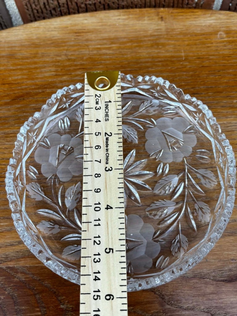 Vintage Trinket Dish Clear Crystal Style Floral Leaves Etched Plate - Picture 3 of 5